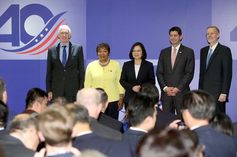 2019年4月，蔡英文總統出席美國在台協會及《台灣關係法》40年友誼慶祝酒會。 圖／聯合報系資料照