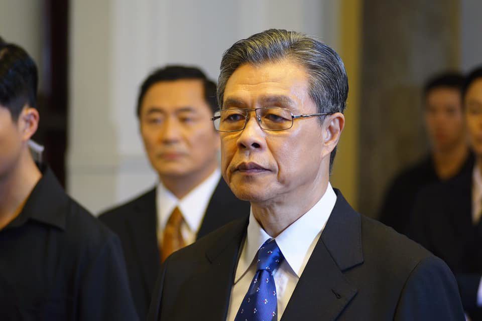 《國際橋牌社》的角色黎清波，是劇情中「中國國家黨」首位台灣省籍的總統。 圖／取自《國際橋牌社》粉絲專頁
