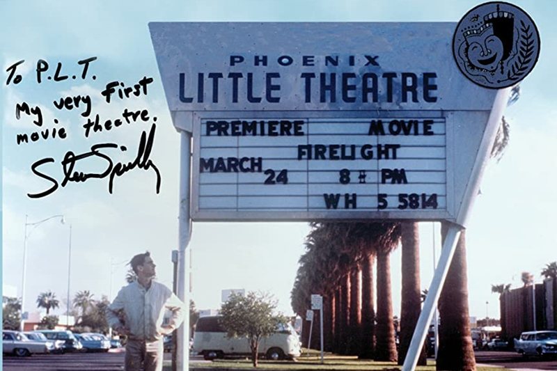 史匹柏的第一部劇情長片《Firelight》（1964），他父親包下鳳凰城的戲院讓電影風光首映。 圖／IMDb
