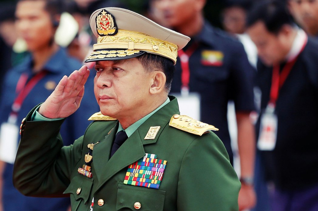 現年64歲的敏昂來將軍，雖然是緬甸國防軍的「寡頭司令」，但根據軍方規定，他必須在...