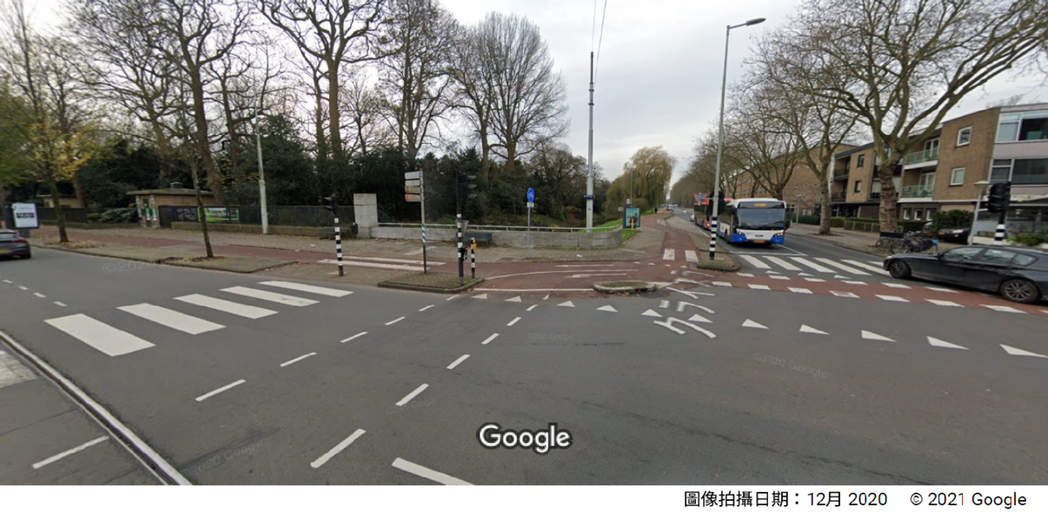 圖為荷蘭阿姆斯特丹人行道街景。 圖／取自Google Maps
