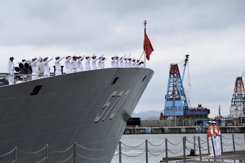 中國人民解放軍海軍艦艇編隊，攝於2019年。 圖／中新社