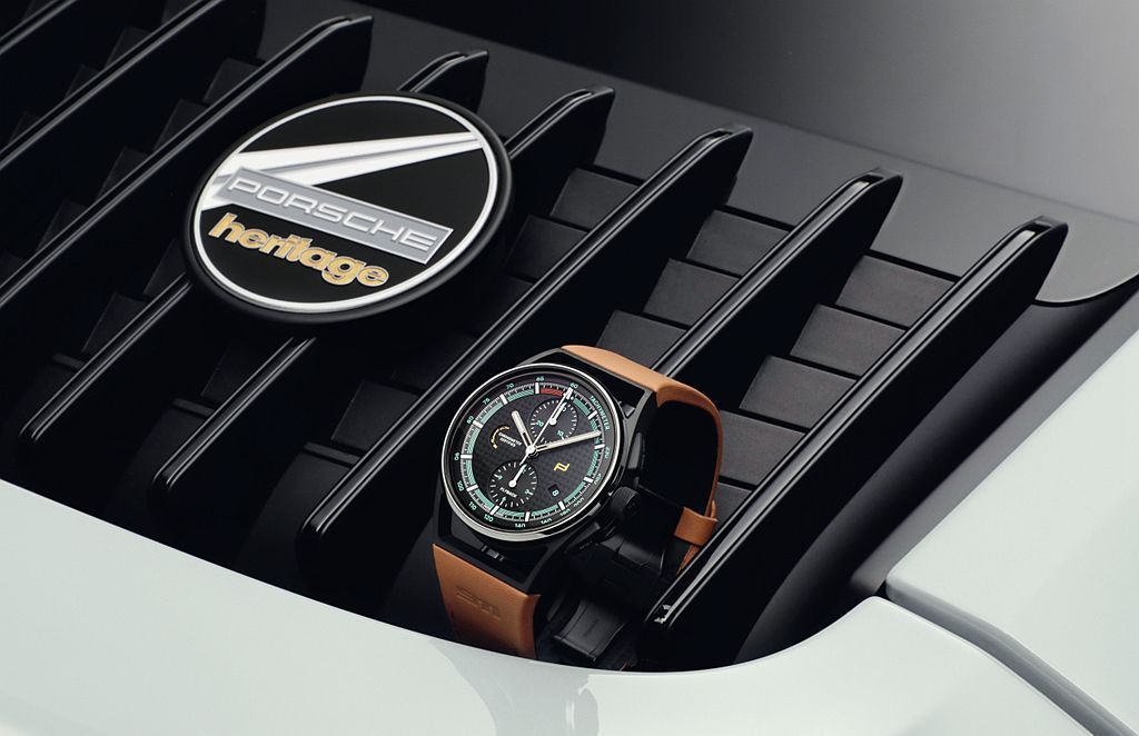 Porsche Design has created a high-end watch for this purpose, only for owners of this collection of cars...