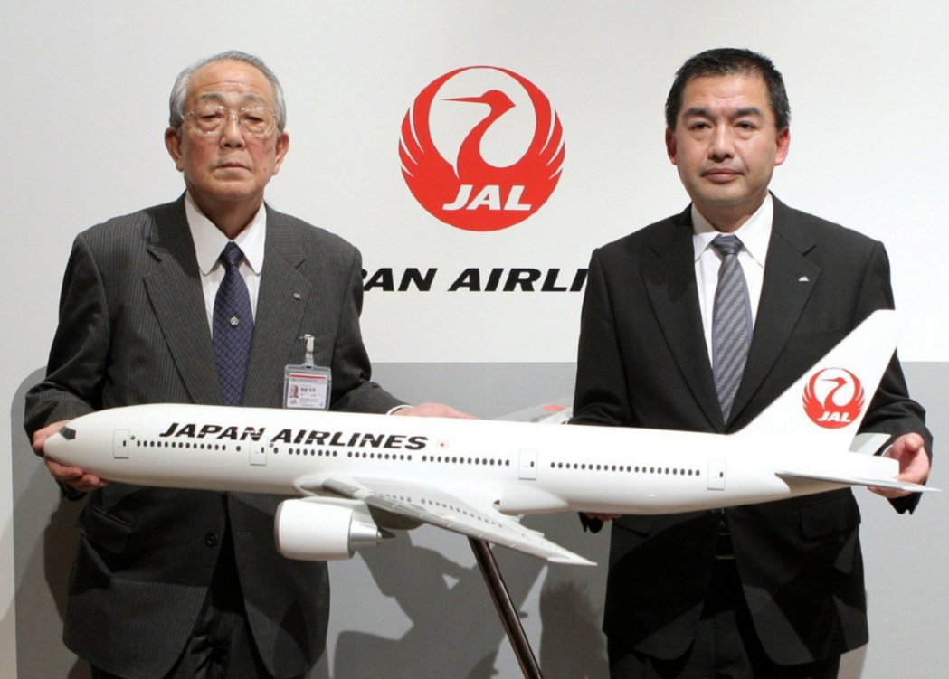 日本一代企業家稻盛和夫（左）及日航總裁尾西健Masaru Onishi（右） 圖...