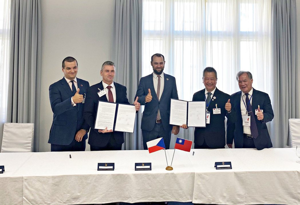 2022年7月，TW-DIDA和捷克台灣商會簽署了合作備忘錄。 圖／楊雅嚳Twi...