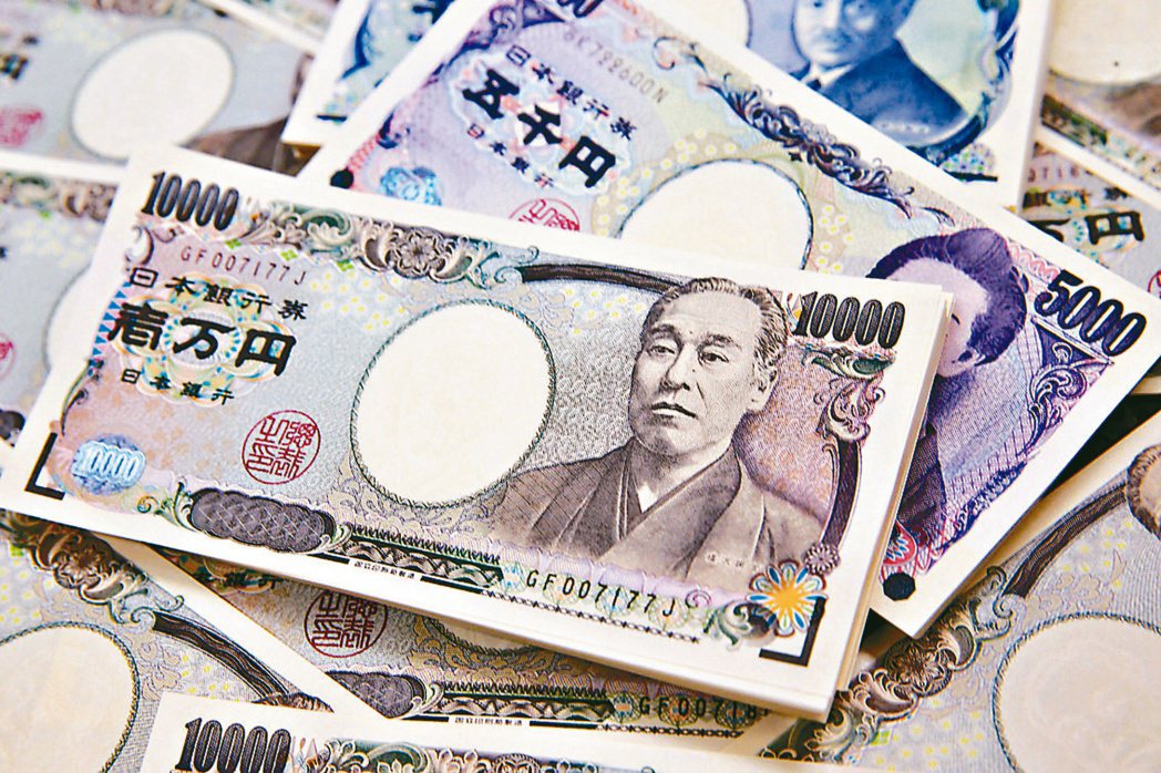 日圓兌美元連兩年弱勢，2022年更是大貶13.9%，單年貶幅為九年來最大。（本報...