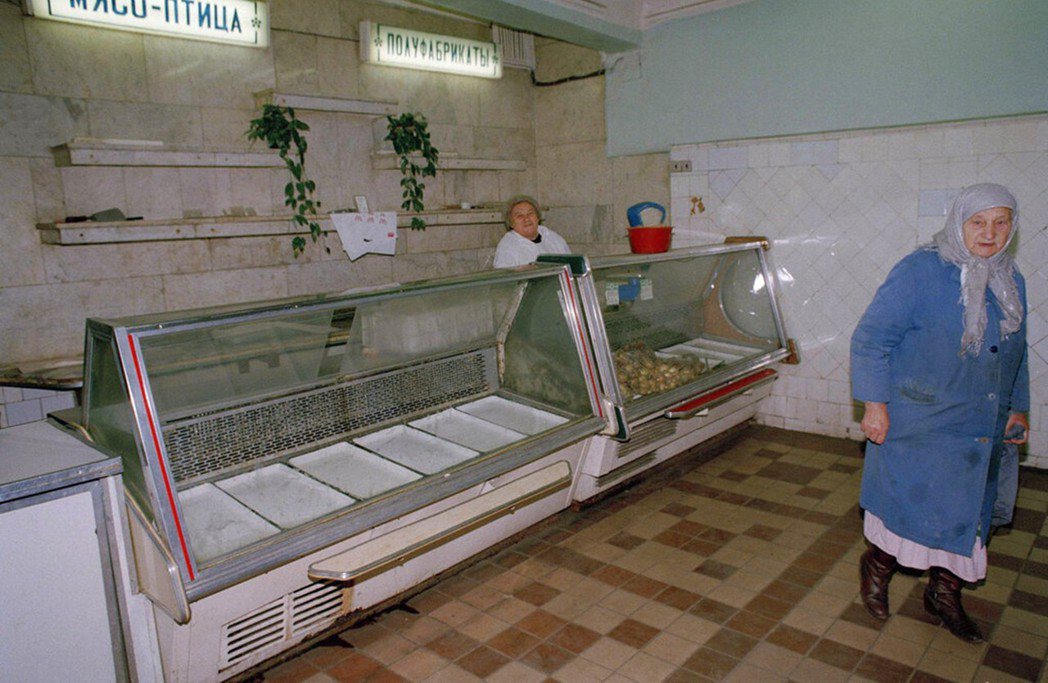 圖為1991年莫斯科，已經銷售一空的超市。 圖／美聯社
