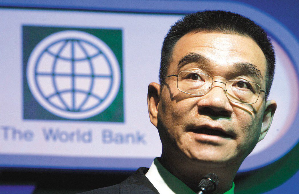 2008年6月林毅夫任職世界銀行高級副行長兼首席經濟學家，成為世界銀行史上首位開發中國家的首席經濟學家。 圖／路透社