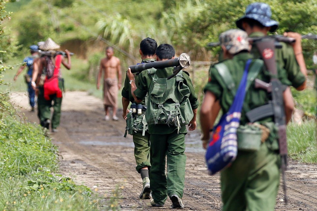 緬甸反抗軍聯盟近期在果敢地區衝突中頻頻告捷，讓軍政府吞下敗績，各地少數民族反抗組...