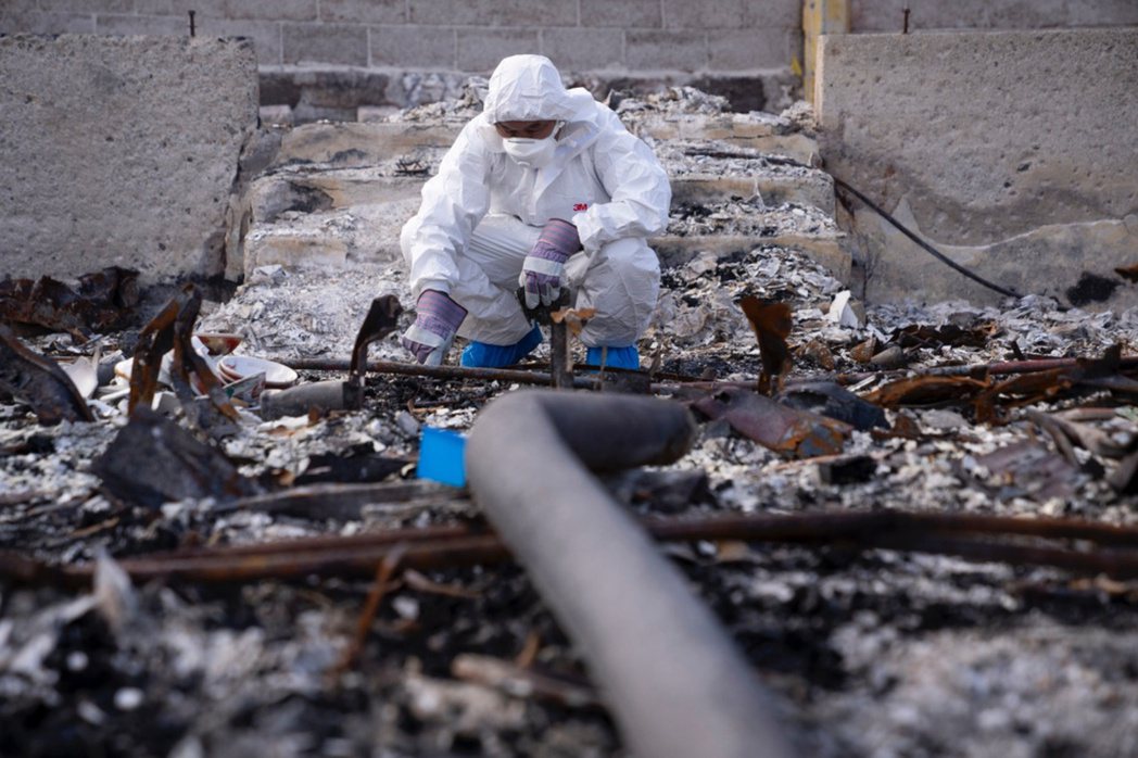 美國環保署（EPA）12月13日公佈檢驗結果，確認大火留下來許多有毒物質、埋藏在...