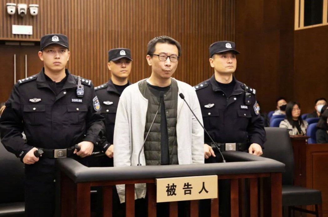 許垚在上海市第一中級人民法院出庭。 圖／微博