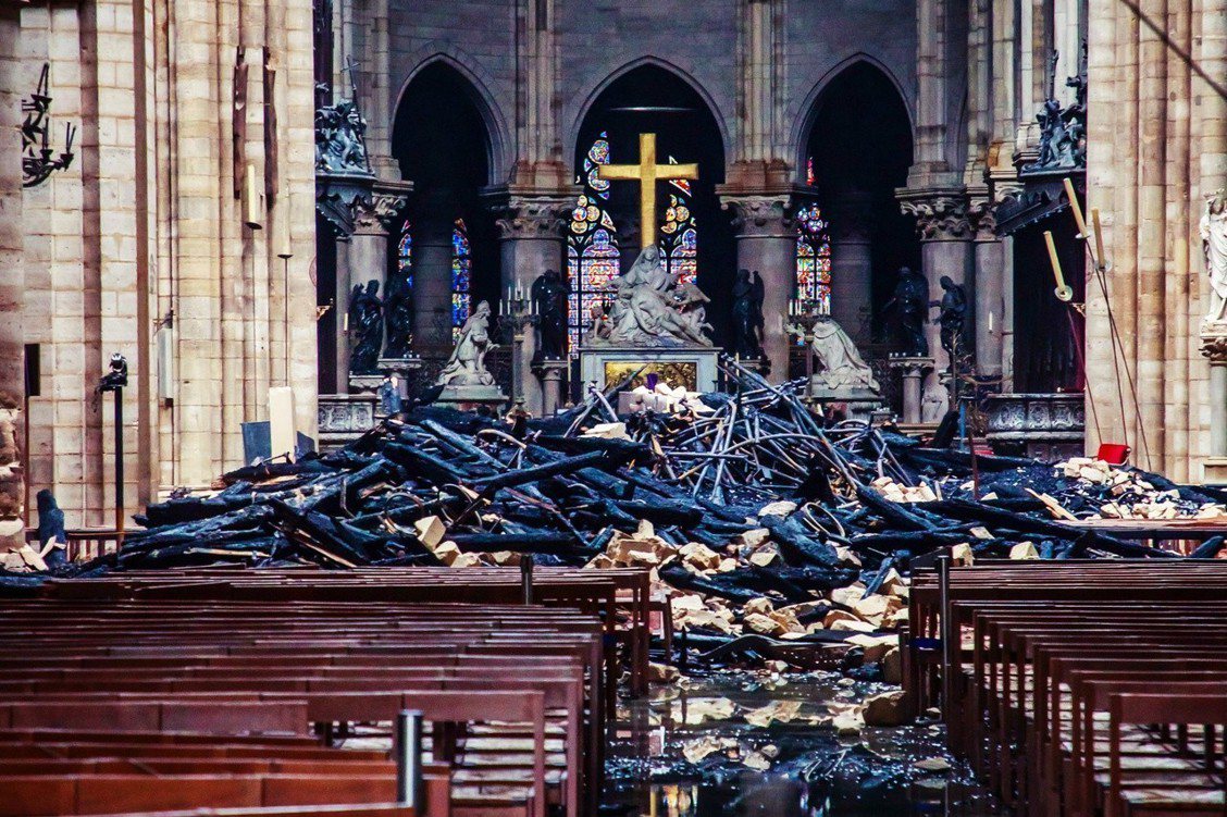 5至30年？「巴黎聖母院」開啟了漫長的重建修復之路。 圖／美聯社