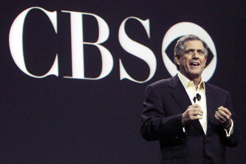 美國老牌廣播電視網《CBS》，驚爆資深總裁CEO孟維斯（Leslie Moonv...