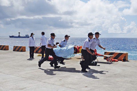 綠島恐怖故事：七月觀光客來了，醫護人員也崩潰？