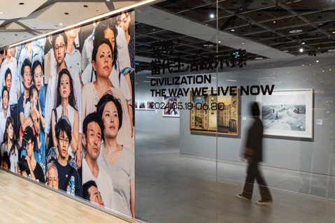 《文明：當代生活啟示錄》衛星展區一隅， 圖／忠泰美術館提供