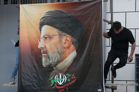 伊朗總統萊希墜機驟逝，引發兩極情緒反應。 圖／法新社