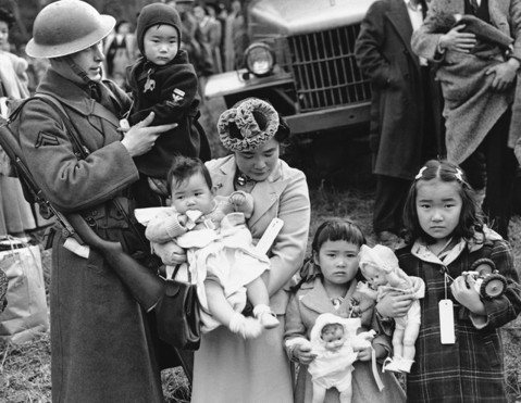 掙扎的「兩個祖國」：日裔美國人拘留營的黑歷史