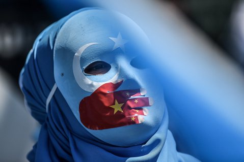 沒有圍牆的監獄：維吾爾族人遭中共迫害，台灣可以做什麼？