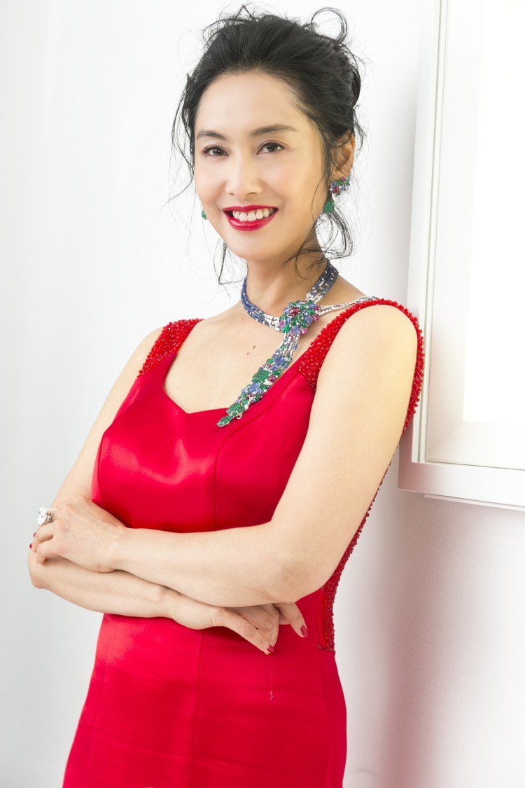 許久不見的港星朱茵出席卡地亞珠寶展配戴3億5,000萬珠寶。圖／記者陳立凱攝影