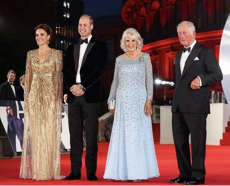 凱特王妃重新配戴既有的耳環，出席007電影首映紅毯。圖／摘自IG @dukea...