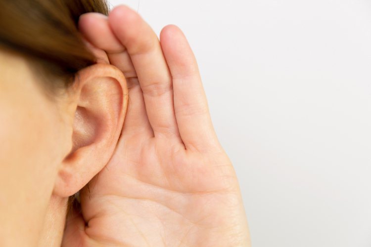 耳朵突然聽不到 專家教你3原則判斷是否為耳中風 耳鼻喉 科別 元氣網