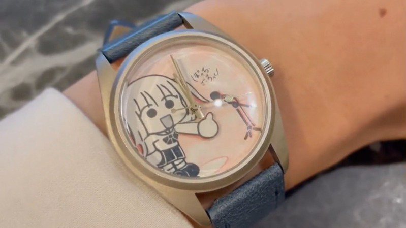 喜多凸！《孤獨搖滾！》動畫「喜多比中指」迷因手錶 現在時間是...你給我小心點