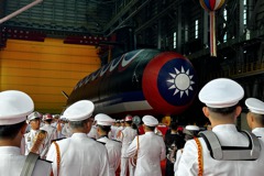 綠委高嘉瑜稱藍委杯葛潛艦成軍晚10年 其實是美國無柴電潛艦可賣