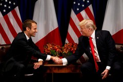 與川普握手角力建友誼 馬克宏訪美證明「法國回來了」 