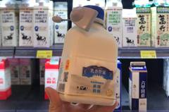 全聯這款牛奶安裝「防盜扣」 內行人解答：被偷怕了
