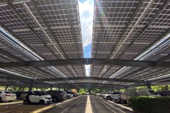 水道博物館停車場搭太陽能板 減少車輛日曬兼綠能