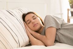 有片｜午睡太久會變笨？做對兩件事越睡越健康！