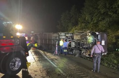 美國賓州驚傳巴士與汽車相撞意外 3名乘客喪命
