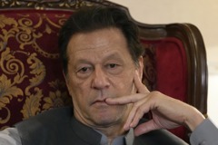 巴基斯坦前總理才因洩密被判10年！ 又因貪汙罪遭判14年