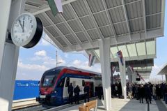 懶理俄烏戰 匈牙利、塞爾維亞慶中俄合建鐵路通車