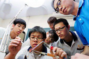 台灣技職教育的危機與轉機——Maker 型技職教育