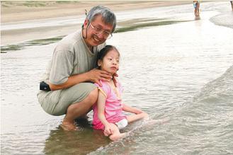 映竹愛玩水，老爸有空就帶她上山下海。 記者鄭超文／攝影    圖片提供／潘于岡提供