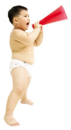「胖小子好可愛」、「別擔心啦！長大就會抽高。」最近一項研究顯示，7歲到12歲國小階段的孩子，最容易發胖，尤其是男生；且小時候胖，長大不見得能瘦回來。 圖／東方影像非報系