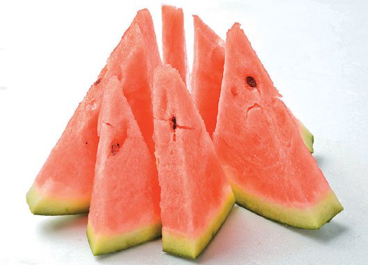 減重者吃水果，西瓜是首選。
<br />本報資料照片