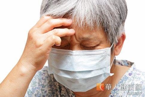 台灣每20個65歲以上老人，就有1人有輕度以上失智。