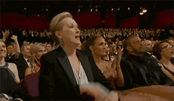 派翠西亞艾奎特在奧斯卡頒獎典禮上拿下最佳女配角獎，得獎致辭時為女權發聲，獲得一片讚聲，看看台下的梅姨跟翹臀珍兩人直接拍手叫好啊！