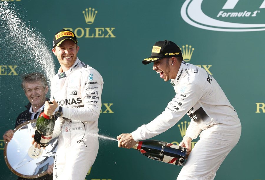 Mercedes-AMG PETRONAS澳洲開幕賽再以驚人動力與技術優勢拿下雙...