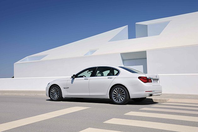 豪華內裝與動力表現部分，7系列都提供了足夠的駕駛樂趣。 BMW
