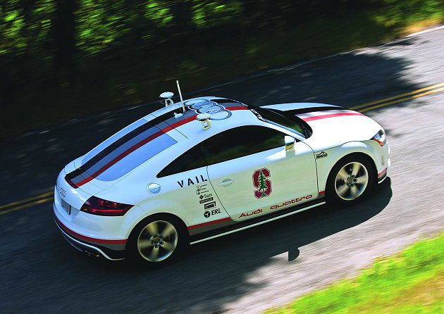TTS Pikes Peak的無人駕駛挑戰，成為Audi Connect自動駕駛...