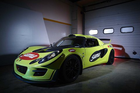 阮經天駕駛Lotus Exige S240 挑戰T.S.F賽事