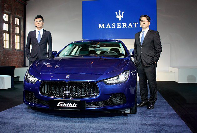 Ghibli為Maserati今年銷售主力；右為品牌總經理黃怡超。 記者林和謙／...