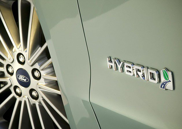 Ford Fusion Hybrid的銷售，佔整個Fusion車系的15%。 F...