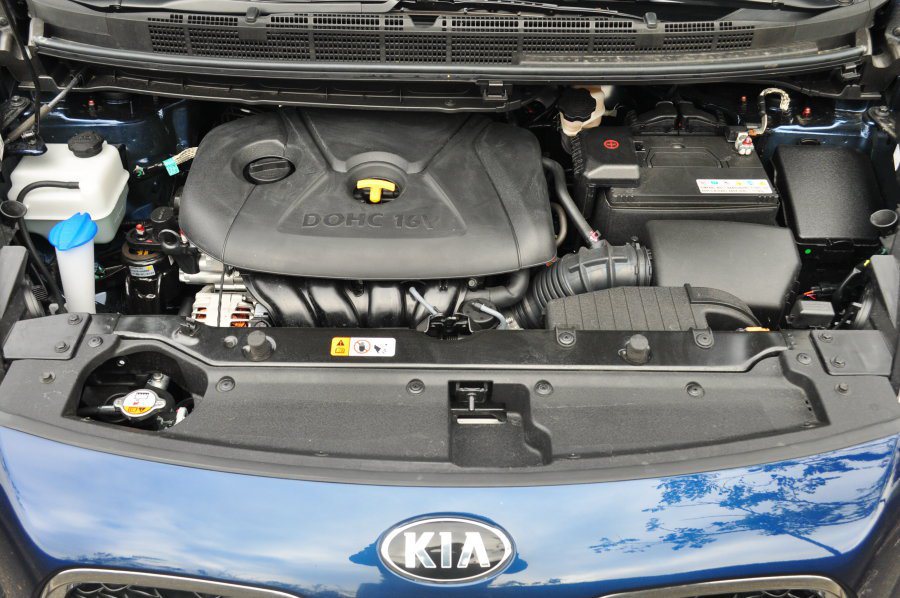 國產Carens只提供2.0升直四缸自然進汽引擎，最大馬力150ps/6500r...