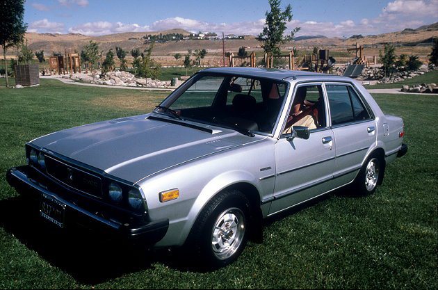 Accord於1976年問世。 Honda