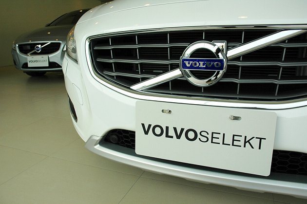 「Volvo SELEKT」原廠認證中古車服務，以 4大原廠認證和6大購車保障提供消費者另一入主 Volvo的優質選擇。 Volvo