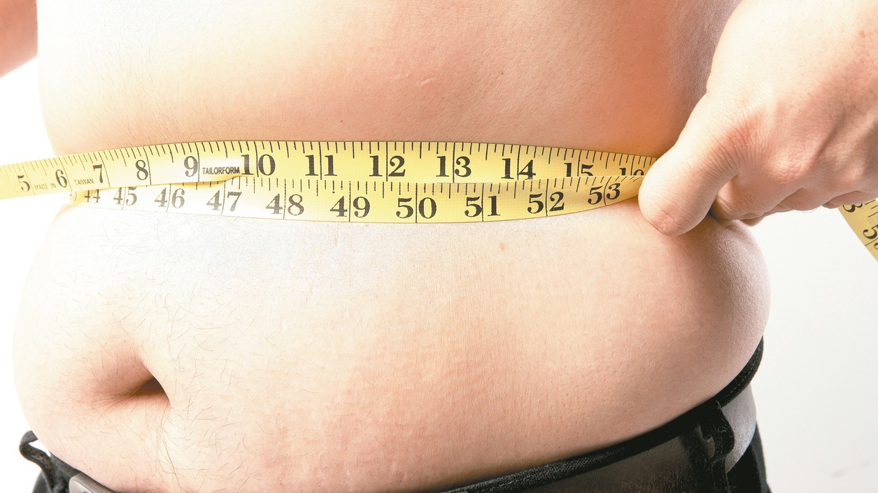 國內45歲以上每5人就1人體重過重，帶來健康威脅。